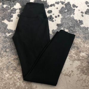 Beyond Yoga Caught in the Midi leggings